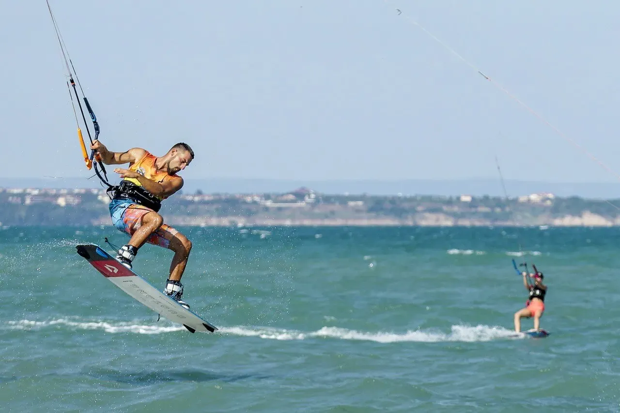 Kitesurfeur en action
